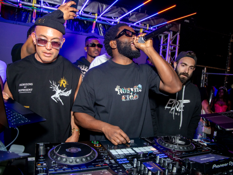 DJ Performance